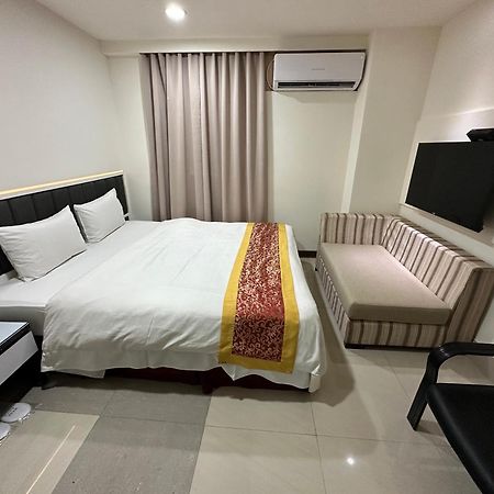 土城飯店 Hotel Tucheng Exterior photo